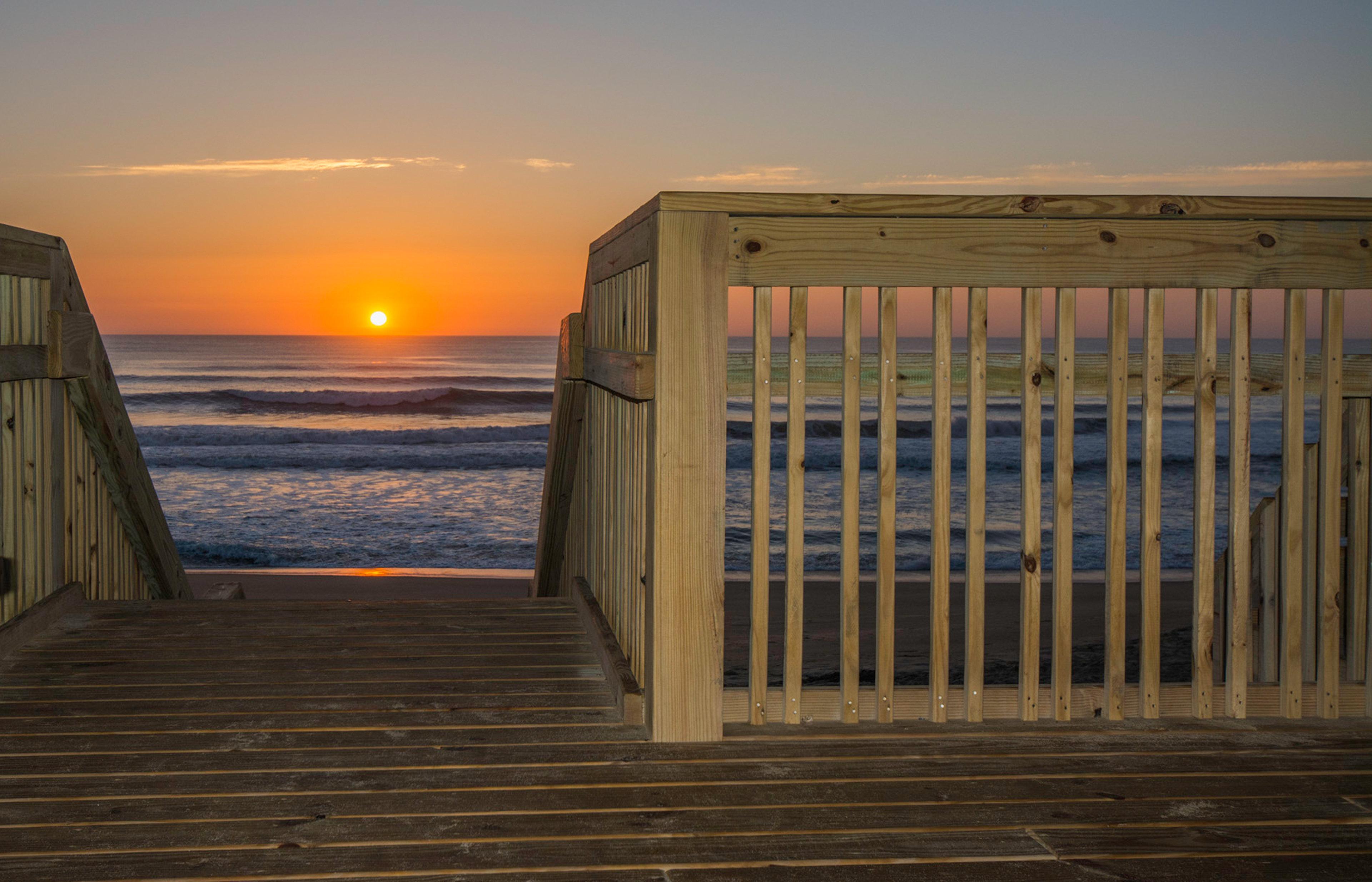 Holiday Inn Express Nags Head Oceanfront By Ihg Экстерьер фото
